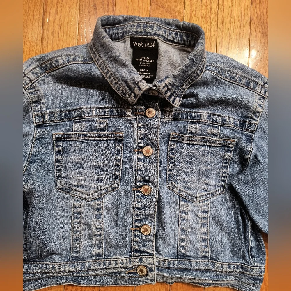 Wet Seal Cropped Denim Blue Jean Jacket, Women's Size Medium - Picture 3 of 16